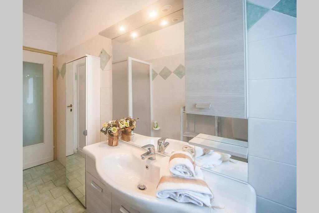 Casa Rodella Lägenhet Marone Exteriör bild